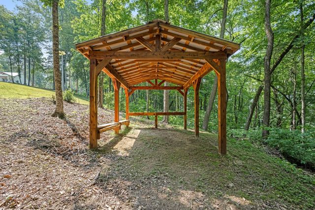 311 Wildlife Ridge Lane, Tullahoma, TN 37388