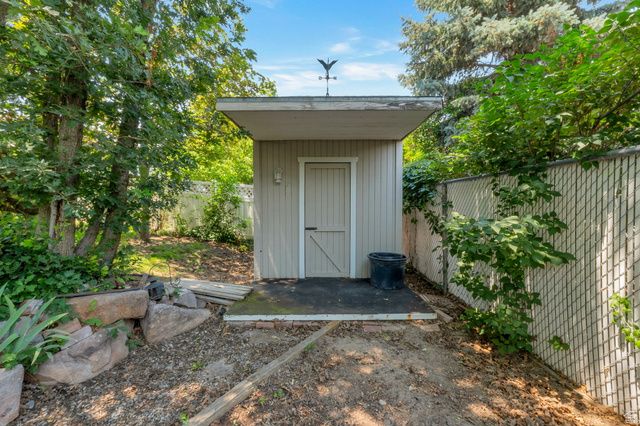 1386 W BRISTOL RIDGE RD, West Jordan, UT 84088