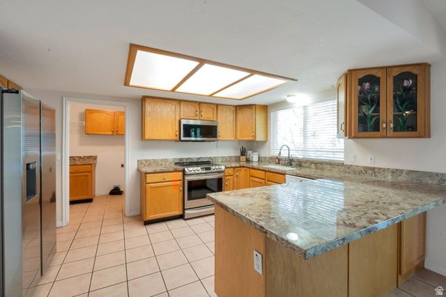 1386 W BRISTOL RIDGE RD, West Jordan, UT 84088