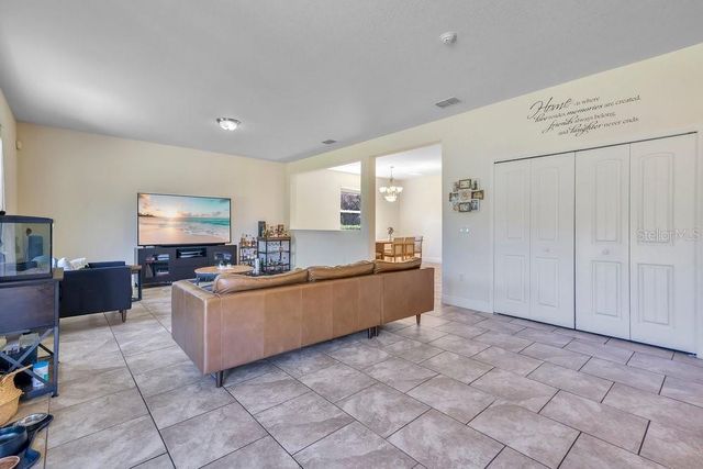 8131 WHITE PELICAN STREET, Winter Garden, FL 34787