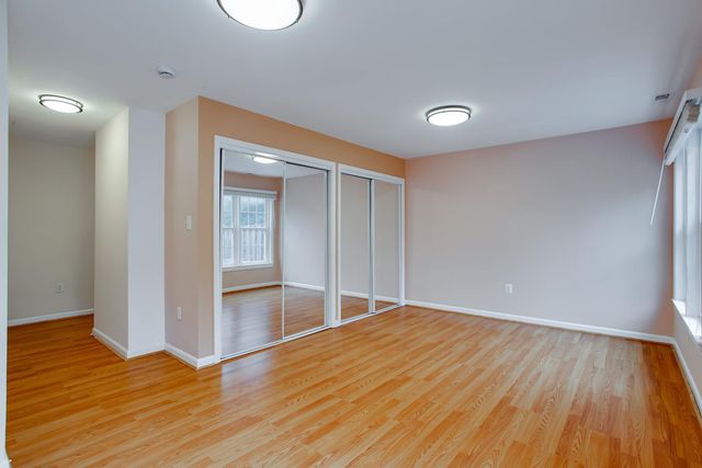 21707 LEATHERLEAF CIR, Sterling, VA 20164