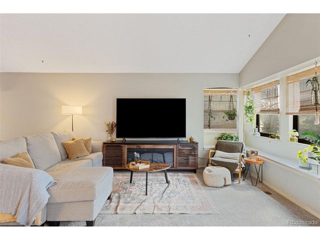 1125 Greenbrier Dr, Colorado Springs, CO 80916