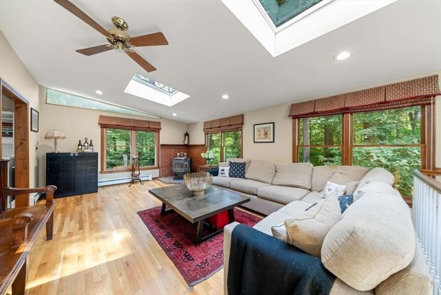 44 Gilmore Rd, Southborough, MA 01772