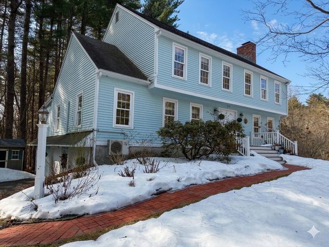 44 Gilmore Rd, Southborough, MA 01772