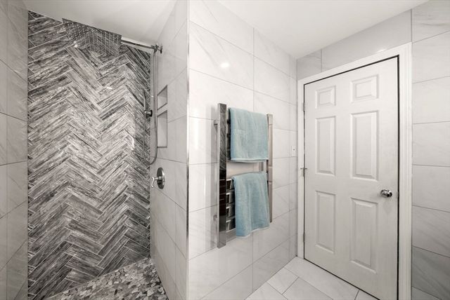 44 Gilmore Rd, Southborough, MA 01772