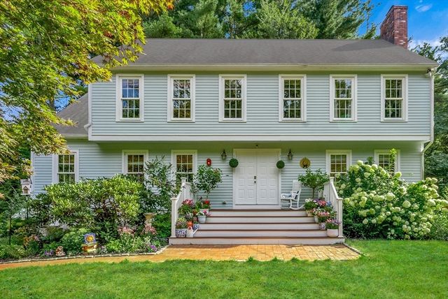 44 Gilmore Rd, Southborough, MA 01772