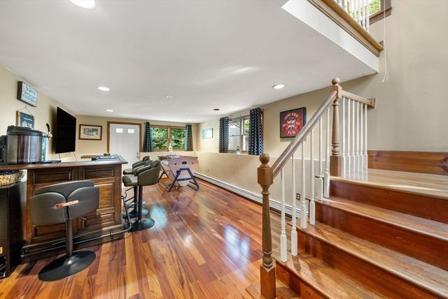 44 Gilmore Rd, Southborough, MA 01772