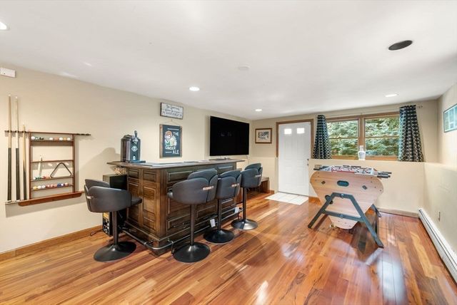 44 Gilmore Rd, Southborough, MA 01772