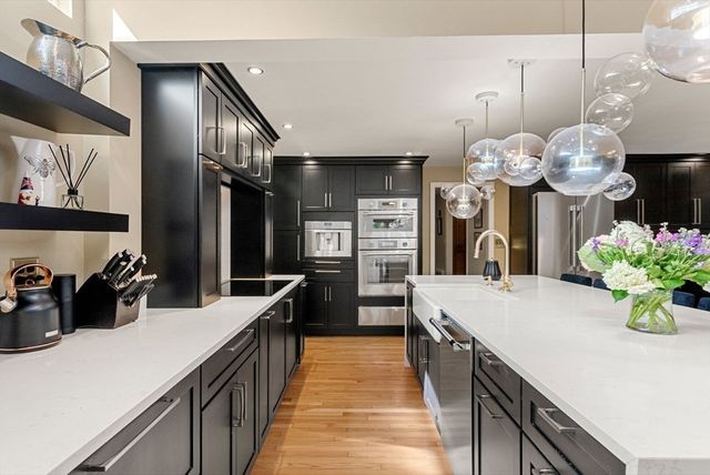 44 Gilmore Rd, Southborough, MA 01772