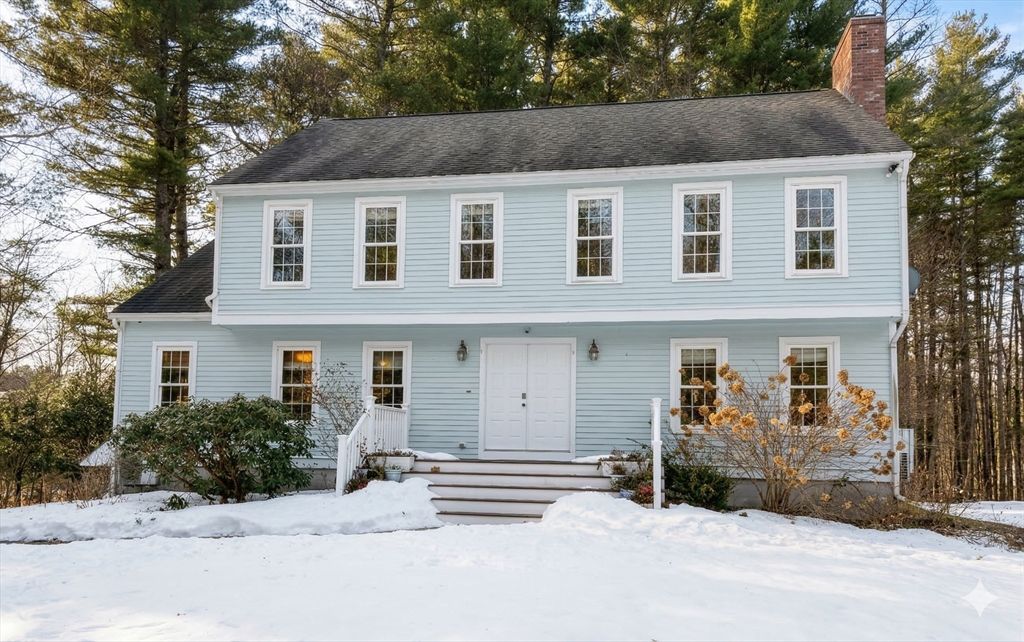 44 Gilmore Rd, Southborough, MA 01772