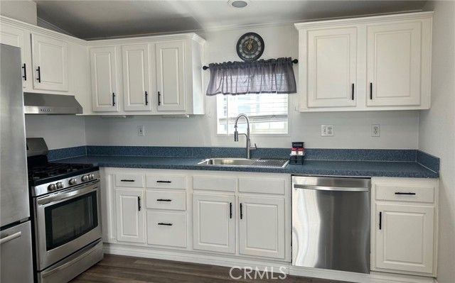 327 W Wilson 82, Costa Mesa, CA 92627