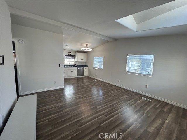 327 W Wilson 82, Costa Mesa, CA 92627