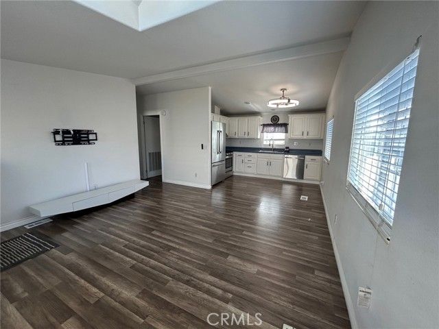 327 W Wilson 82, Costa Mesa, CA 92627