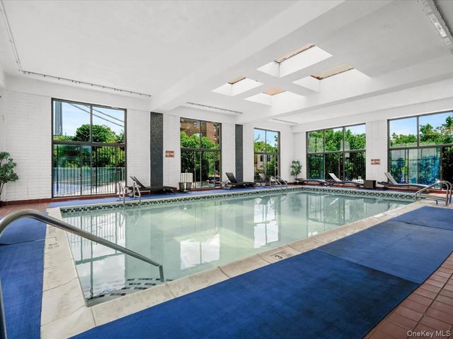 25-40 shore Boulevard, Astoria, NY 11020