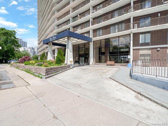 25-40 shore Boulevard, Astoria, NY 11020