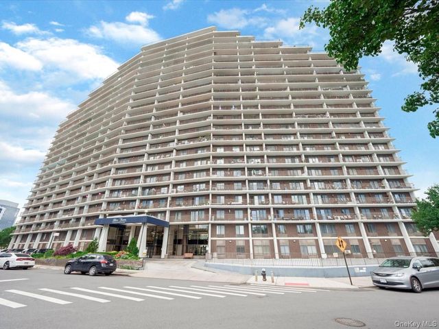 25-40 shore Boulevard, Astoria, NY 11020
