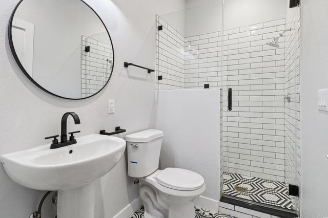 139 41 Almond St, Fallbrook, CA 92028