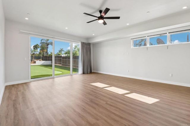 139 41 Almond St, Fallbrook, CA 92028