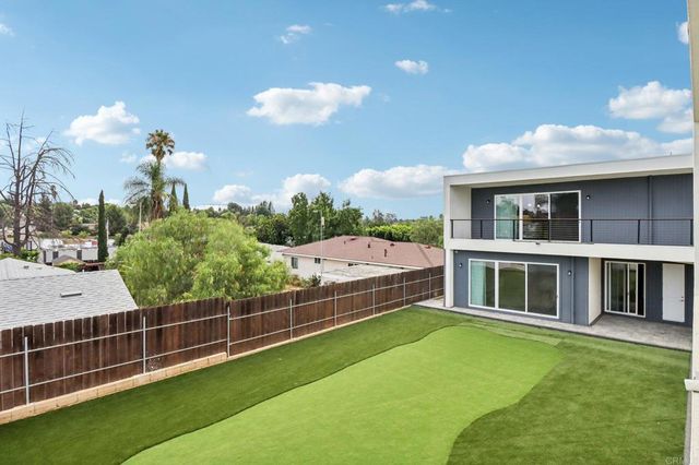 139 41 Almond St, Fallbrook, CA 92028