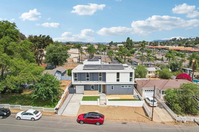 139 41 Almond St, Fallbrook, CA 92028