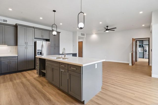 139 41 Almond St, Fallbrook, CA 92028