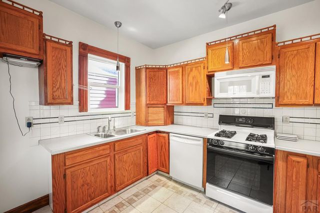 2307 N Greenwood St, Pueblo, CO 81003