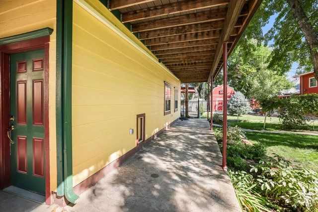 2307 N Greenwood St, Pueblo, CO 81003