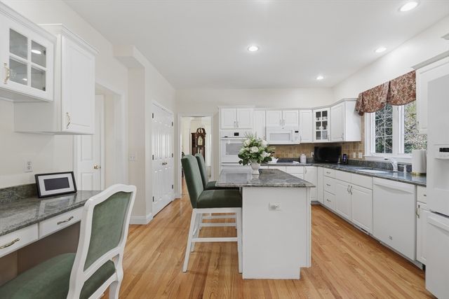 34 Joseph Road, Shrewsbury, MA 01545