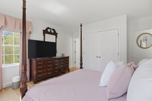34 Joseph Road, Shrewsbury, MA 01545