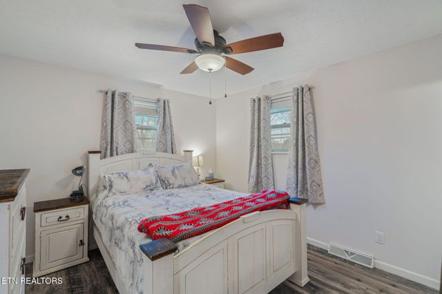 3640 Clover Hill Mill Rd, Maryville, TN 37801