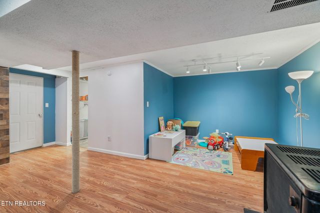 3640 Clover Hill Mill Rd, Maryville, TN 37801