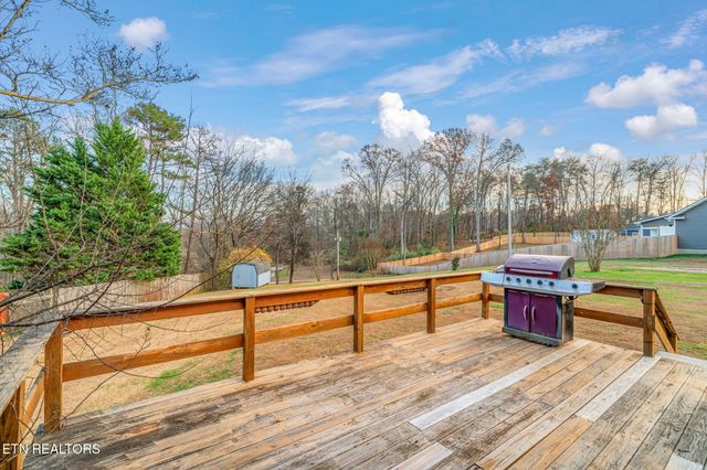 3640 Clover Hill Mill Rd, Maryville, TN 37801