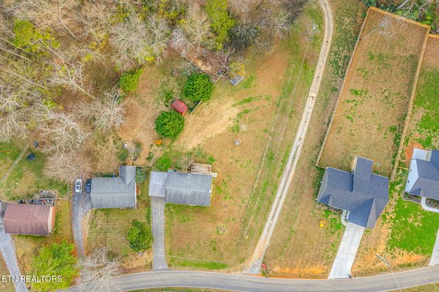 3640 Clover Hill Mill Rd, Maryville, TN 37801