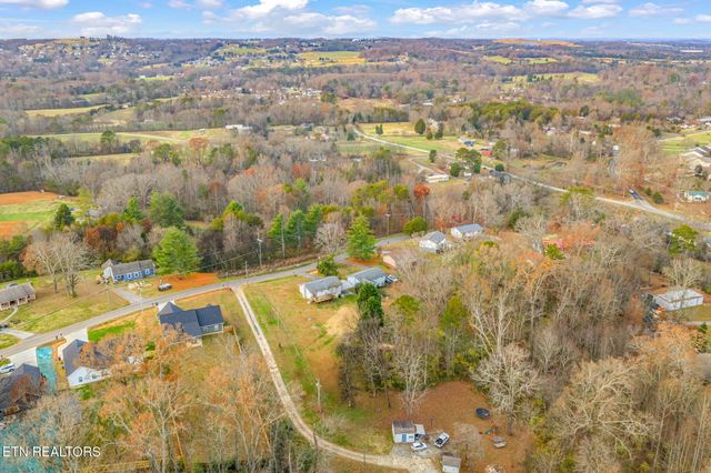 3640 Clover Hill Mill Rd, Maryville, TN 37801