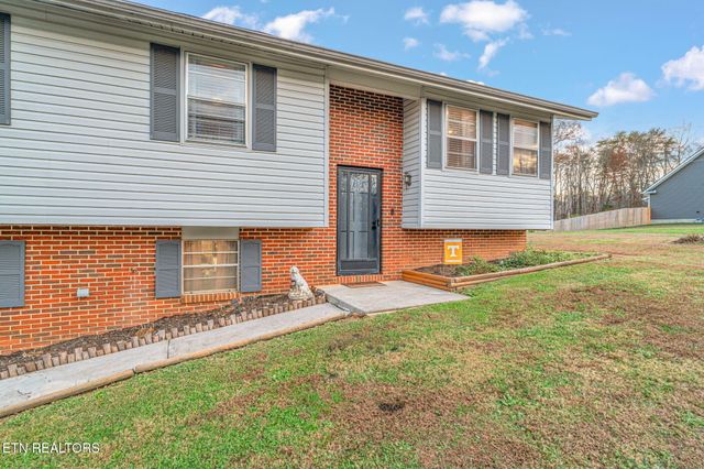 3640 Clover Hill Mill Rd, Maryville, TN 37801