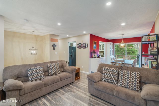 3640 Clover Hill Mill Rd, Maryville, TN 37801