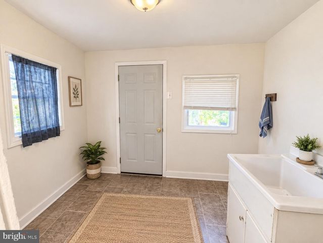 823 VANDEVER AVE, Wilmington, DE 19802