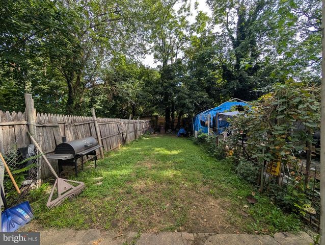 823 VANDEVER AVE, Wilmington, DE 19802