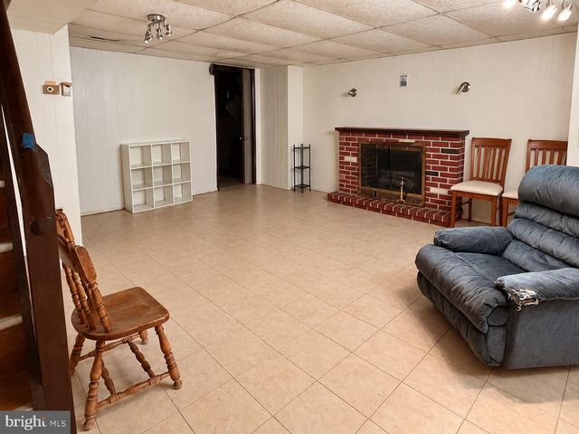 3575 PRIMROSE RD, Philadelphia, PA 19114