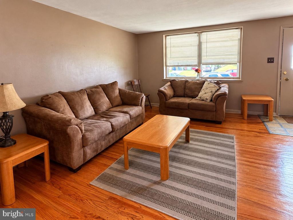 3575 PRIMROSE RD, PHILADELPHIA, PA 19114 — photo 3