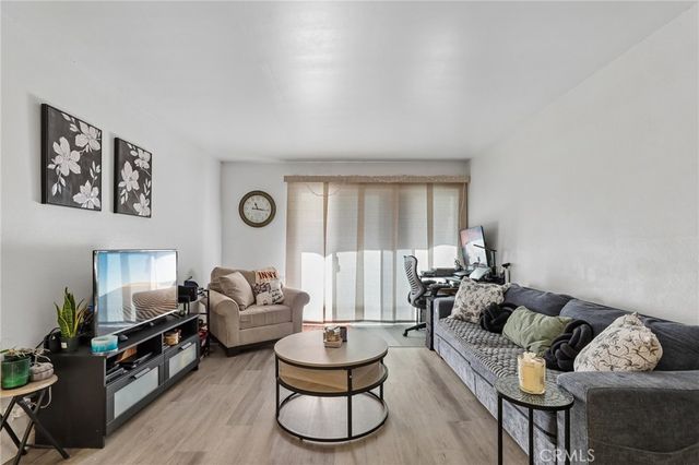 3565 Linden Avenue 165, Long Beach, CA 90807
