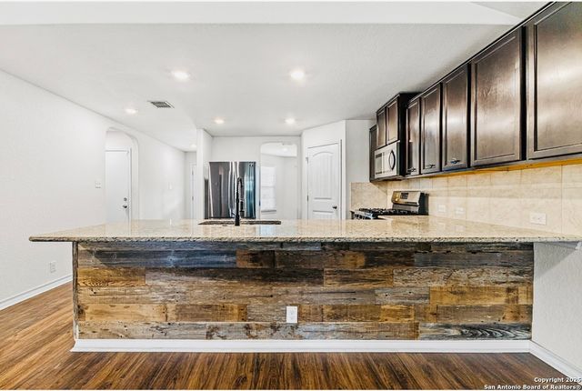 13340 Hackney Pony, San Antonio, TX 78254