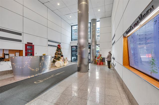 38-25 Main Street 11F, Flushing, NY 11354