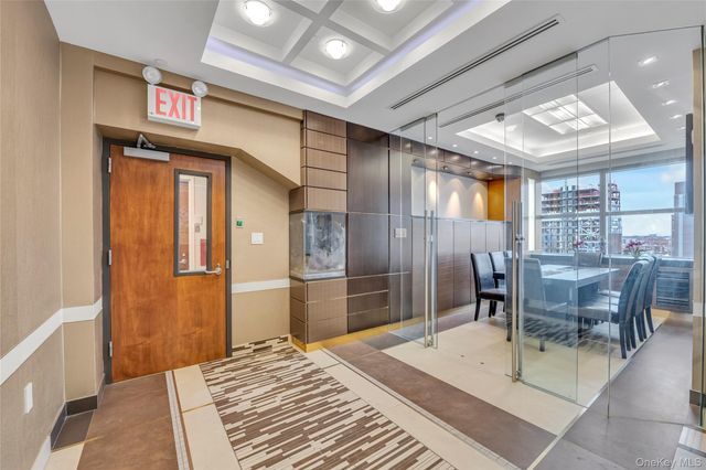 38-25 Main Street 11F, Flushing, NY 11354