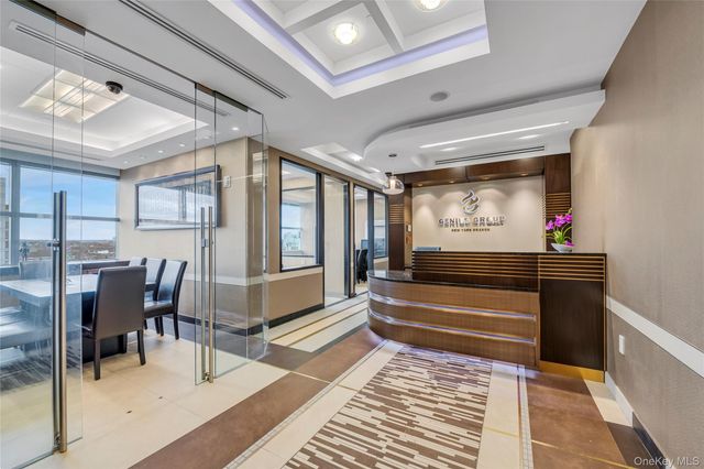 38-25 Main Street 11F, Flushing, NY 11354