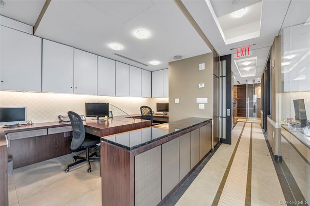 38-25 Main Street 11F, Flushing, NY 11354