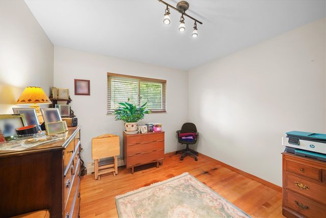 45145 Jeanette Avenue, Belleville, MI 48111