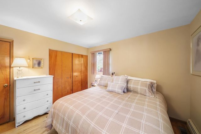 45145 Jeanette Avenue, Belleville, MI 48111