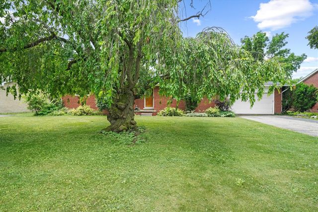 45145 Jeanette Avenue, Belleville, MI 48111