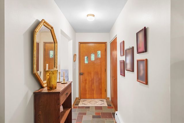 45145 Jeanette Avenue, Belleville, MI 48111